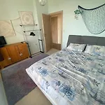 Apartment Seafront 2-bedroom With Pools And Direct Access La *