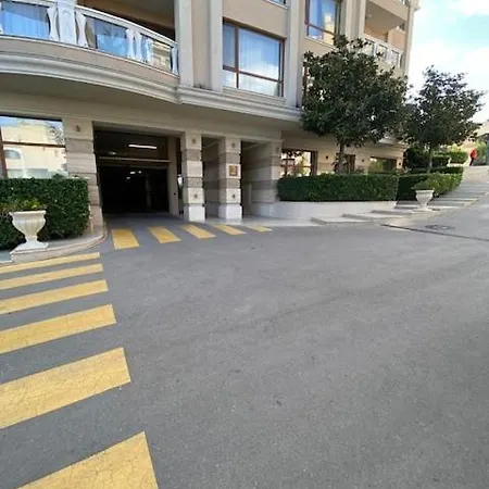 Apartamento La 2-bedroom Private , Golden Sands ,
