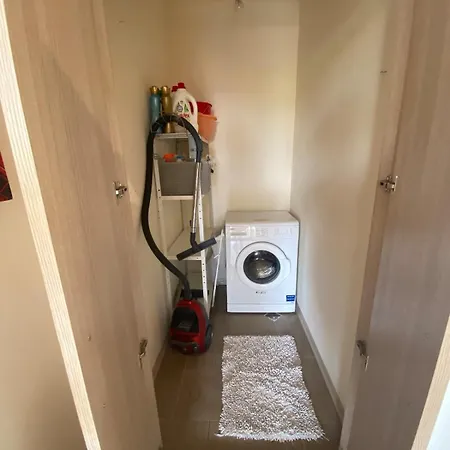 La 2-bedroom Private , Golden Sands , Apartment *