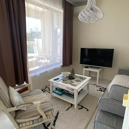 Seafront 2-bedroom With Pools And Direct Access La Apartment Varna