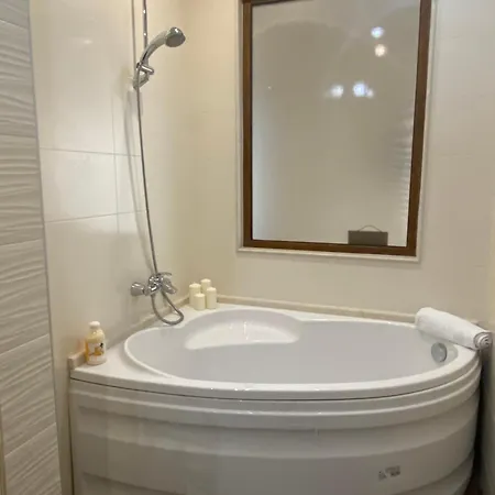 La 2-bedroom Private , Golden Sands , Apartment
